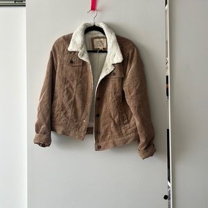 Beige/Sherpa Jacket perfect for fall